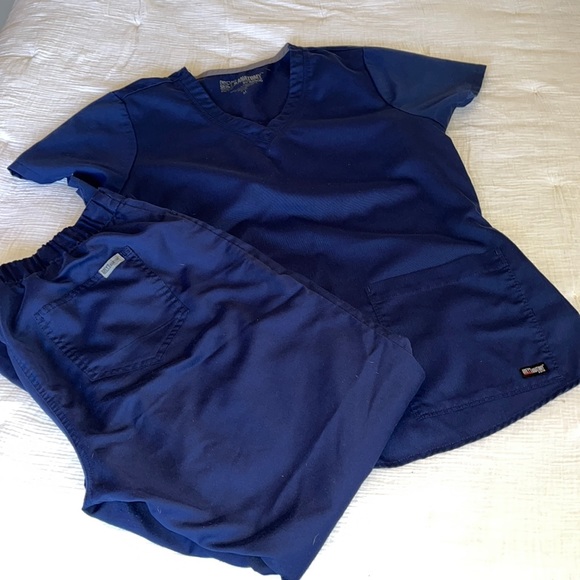 Grey’s Anatomy scrub set - Picture 1 of 11